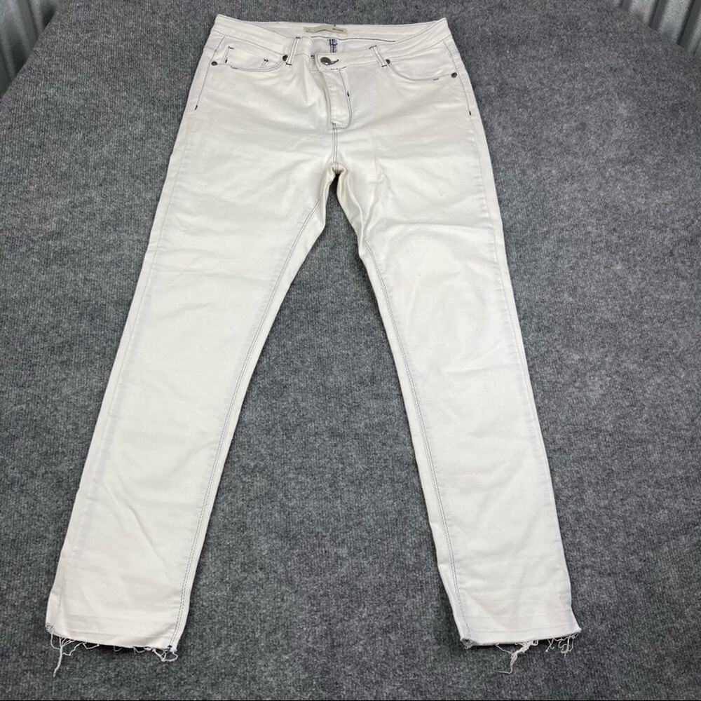 Acoté white jeans. (French brand) slim frayed hem women's size 3 indie‎ sleaze